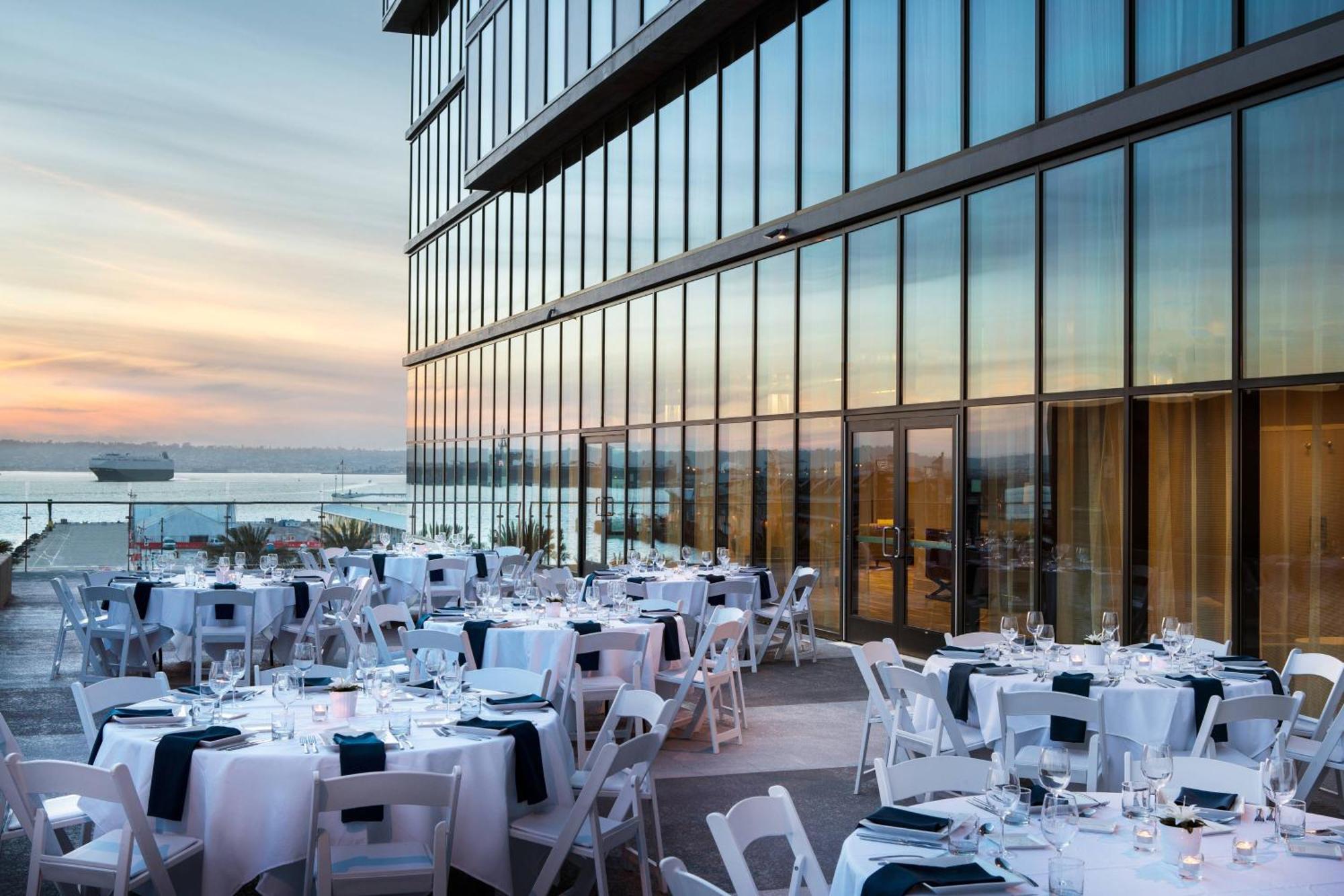 Residence Inn By Marriott San Diego Downtown/Bayfront Exterior photo